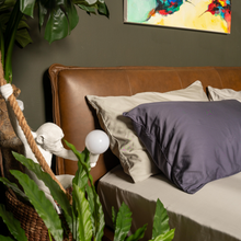 Load image into Gallery viewer, Teri Bed - Leather