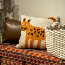 Load image into Gallery viewer, Curiosity makes the Cat Cushion

